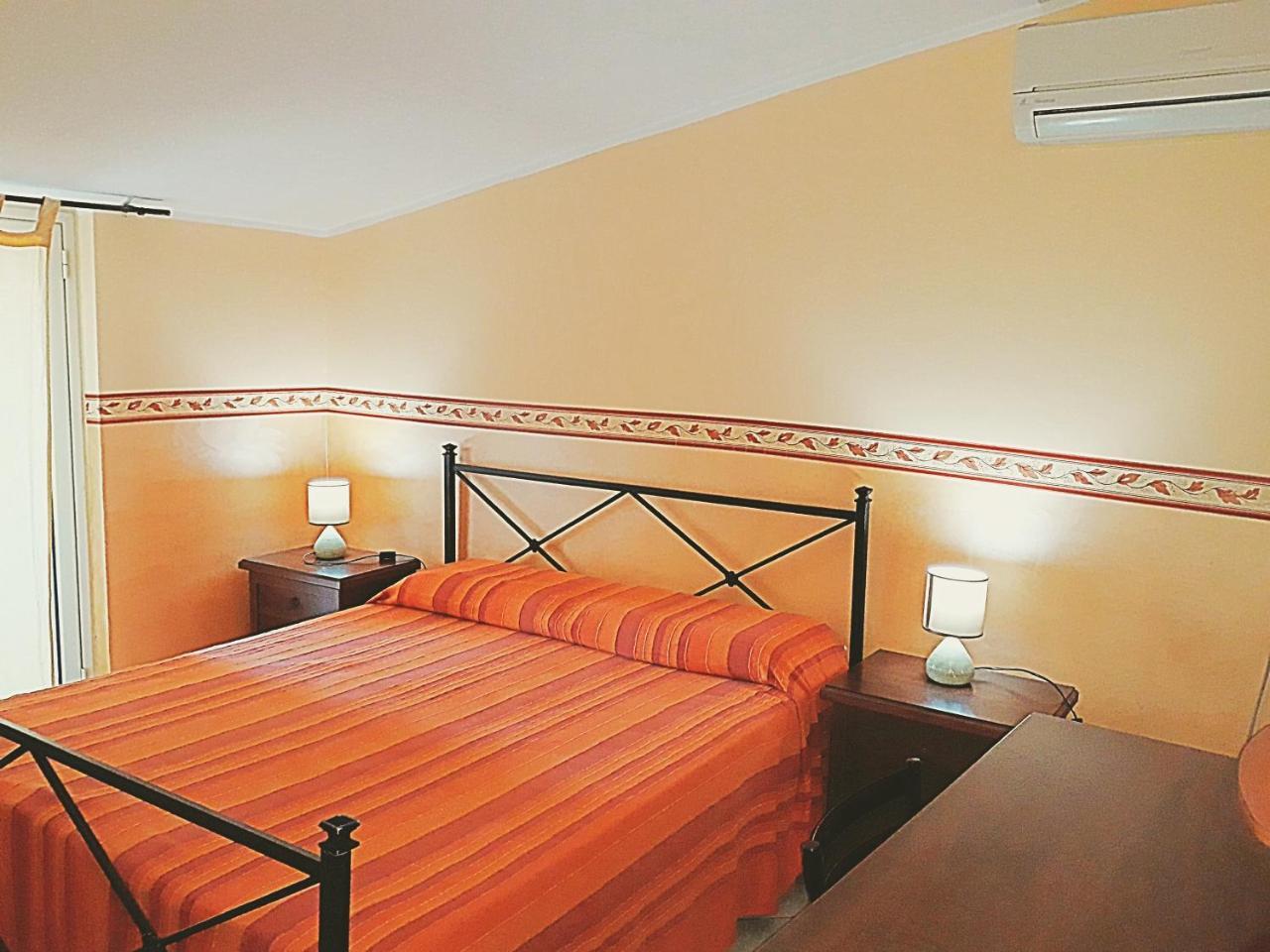 Bed And Breakfast Gigi Furci Siculo Exterior photo